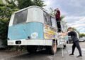 Вибухова хвиля знищила частину колекції: у Дніпрі повертають до життя легендарні авто