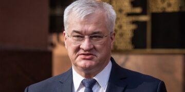 Сибига позвонил главе МИД Ирана после угроз ударами по Украине