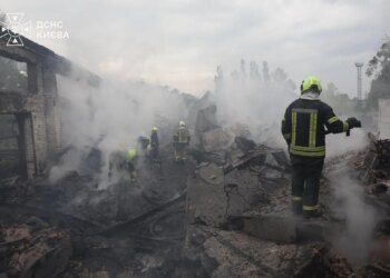 Зеленський про атаку рф: Європа, Америка, Україна хочуть зупинити війну, не хоче лише путін і чіпляється за свою балістику та дрони