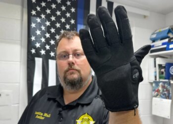 У США планують затримувати порушників електрошоковими рукавичками