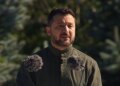"Він з нами в моменти всіх перемог": Зеленський виступив у День Державного прапора України