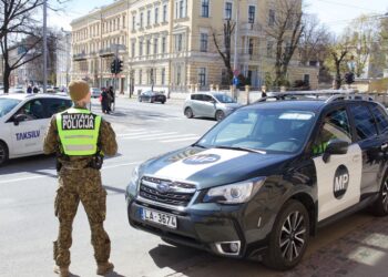 Неизвестные принесли траурные венки в оборонные компании ЕС, в Литве заподозрили РФ, – Delfi