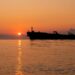 В Черном море атаковали судно Греции с российской нефтью, – Bloomberg