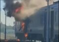 Вогонь у локомотиві та термінова евакуація: потяг із Дніпра атакував російський дрон