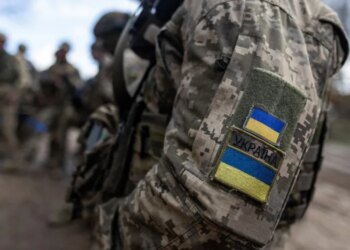 Звільнення зі служби, грошове забезпечення, переведення – в Офісі військового омбудсмена назвала причини найчастіших скарг