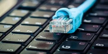 Україна не залишиться без інтернету попри атаки росії – "Флеш"