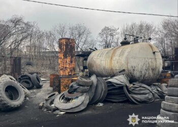 На Запоріжжі викрили ОЗГ, яка виготовляла пальне з автомобільних шин
