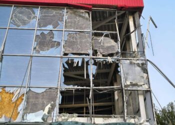 Атака по медзакладу, ТЦ та постраждалі: як минула ніч на Дніпропетровщині
