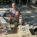 Не просто квіточки та ягідки: майстриня з Дніпропетровщини розкрила силу петриківського розпису