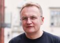 В служебном авто мэра Львова нашли “жучок”: Садовый раскрыл детали