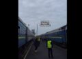Россия вторые сутки бьет по железной дороге: удар по поезду в двух километрах от Польши