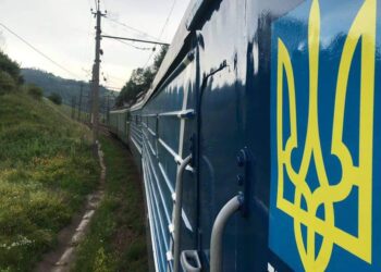 Россия атаковала пассажирский поезд в 2 км от границы с Польшей