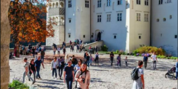 З Дніпропетровщини – на роботу у Польщю: як діють нові правила влаштування в країні ЄС