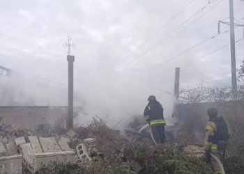 Двоє загиблих, серед них 17-річна дівчина: ворог майже 50 разів атакував Дніпропетровщину