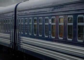 Чотири години очікування: що відбувається з потягами на вокзалі Дніпра
