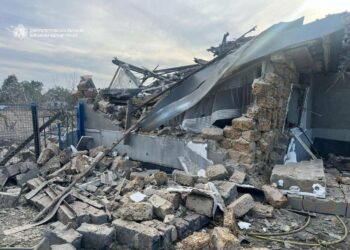 Четверо поранених і пожежі: ворог завдав понад 30 ударів по Дніпропетровщині