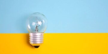 23 жовтня частина України знову буде жити за графіками відключень – скільки черг вимикатимуть