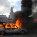 У Франції понад пів мільйона людей вийшли на протести – палали авто та ратуша