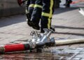 Троє зниклих на Київщині після удару рф з балістикою, є постраждалі