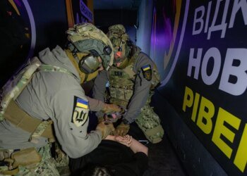 Коригував удари по Дніпру і Одесі і готував теракт: у Києві затримали 18-річного агента рф