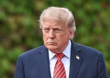 США и дальше будут снимать санкции с РФ, – источник