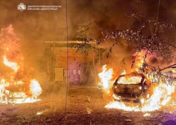 Вибухи у Дніпрі та пожежа: що відомо про вечірню атаку