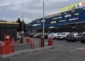 У Дніпрі біля ТЦ запровадили платне паркування: скільки доведеться платити