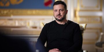 Reuters: Зеленский пообещал бить по НПЗ России в ответ на “новую доктрину” Путина