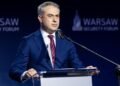 “Россия ведет цифровую войну”: Польша пригрозила соцсетям штрафами за российские фейки